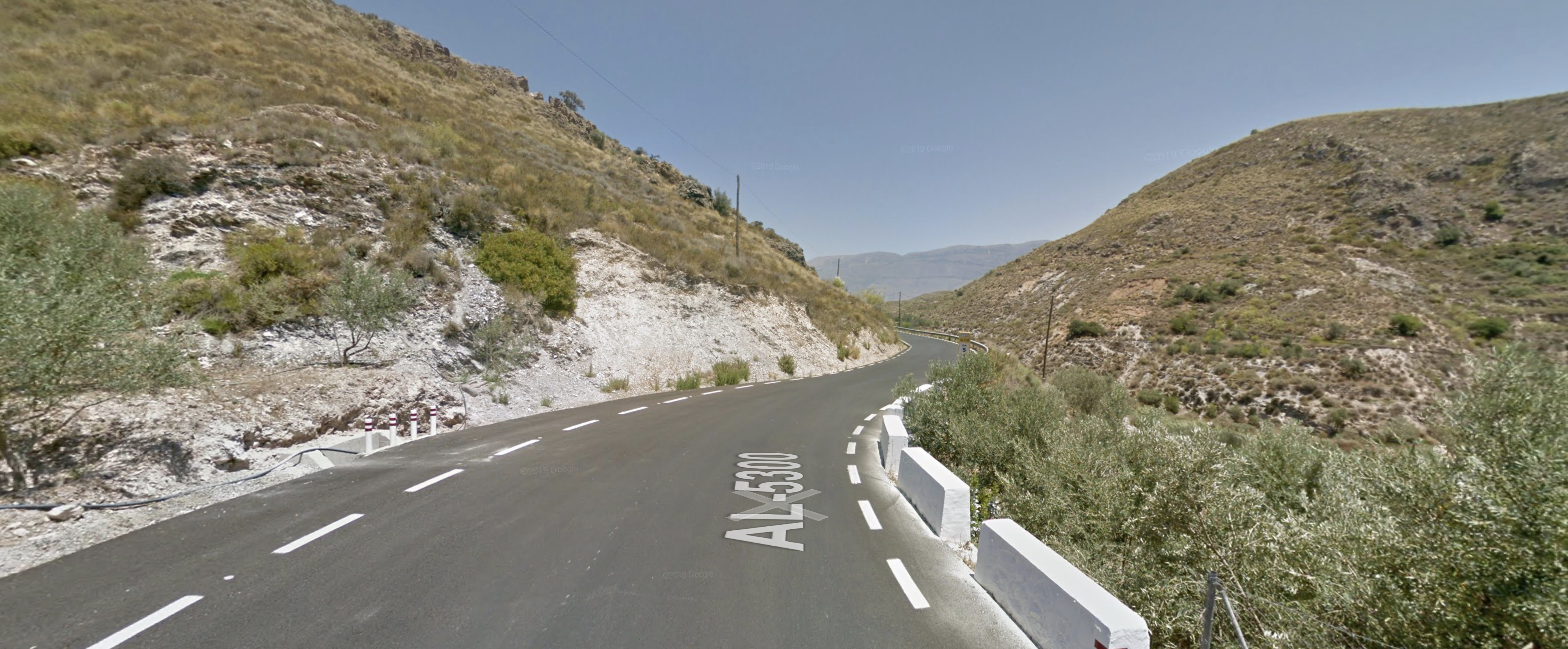 Muere un hombre en un accidente con un tractor en Berja