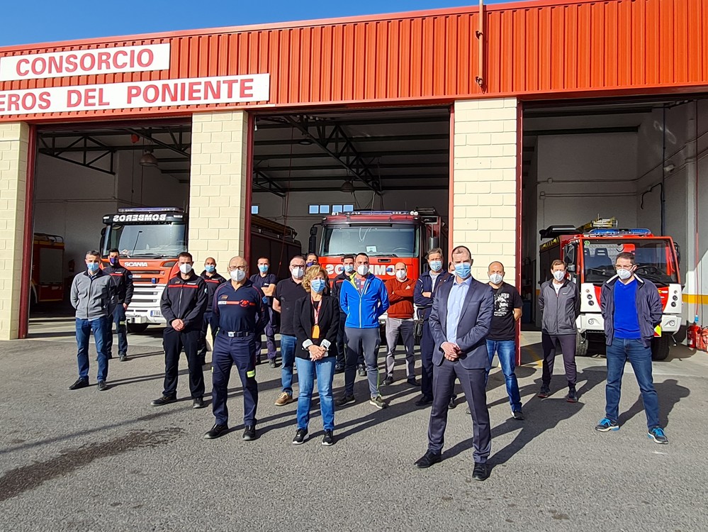 Profesionales del Hospital de Poniente amplían su formación para actuar en situaciones de emergencia
