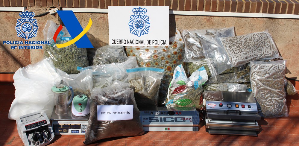 La  Policía Nacional y la Agencia Tributaria en Almería detienen a seis personas en una operación conjunta contra el tráfico de drogas