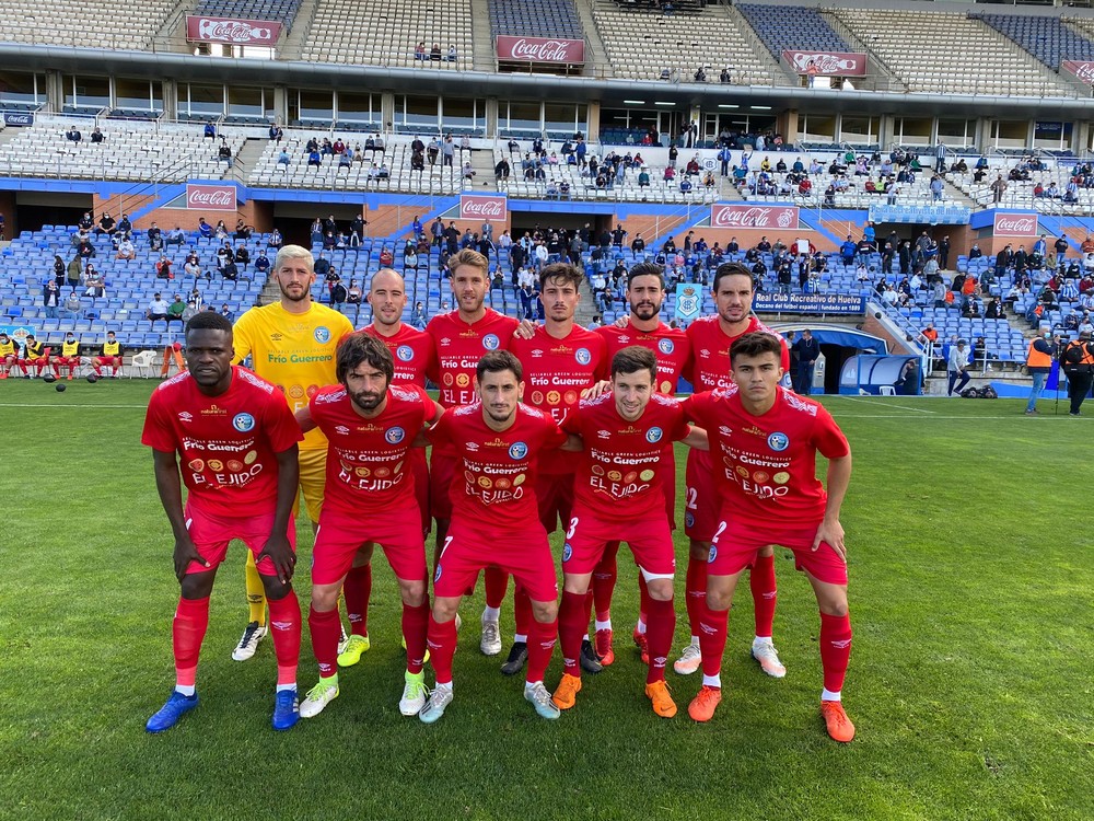 El CD El Ejido derrota al Recre y logra la permanencia matemática