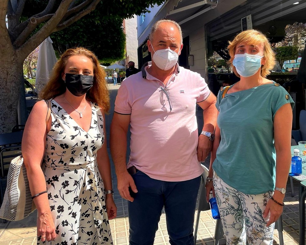 La gerente de Distrito Poniente se reúne con los presidentes de las juntas locales de Almerimar y Balerma