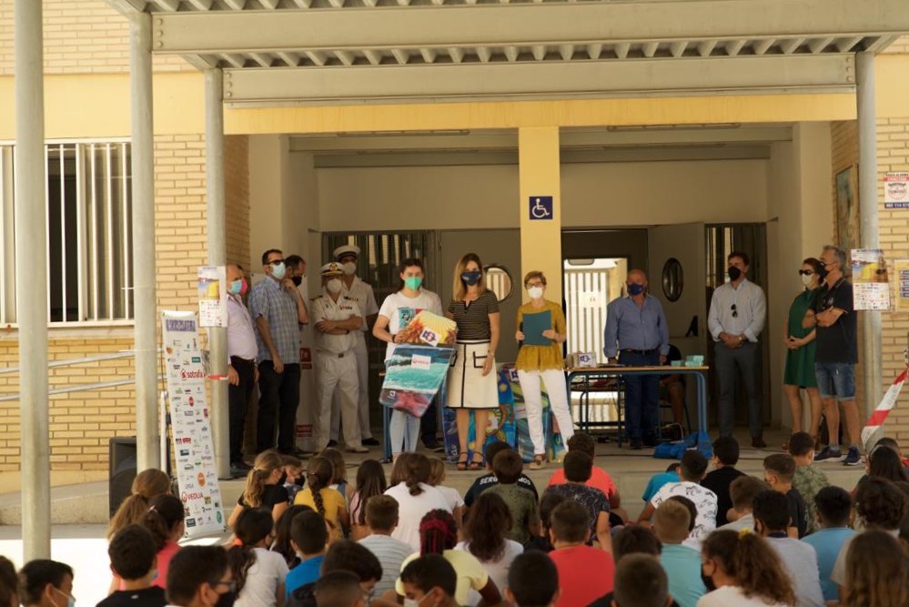 Un concurso escolar de dibujo entre los alumnos del CEIP Miguel Servet pone en valor la cultura y costumbres de Balerma como núcleo de gran tradición marinera