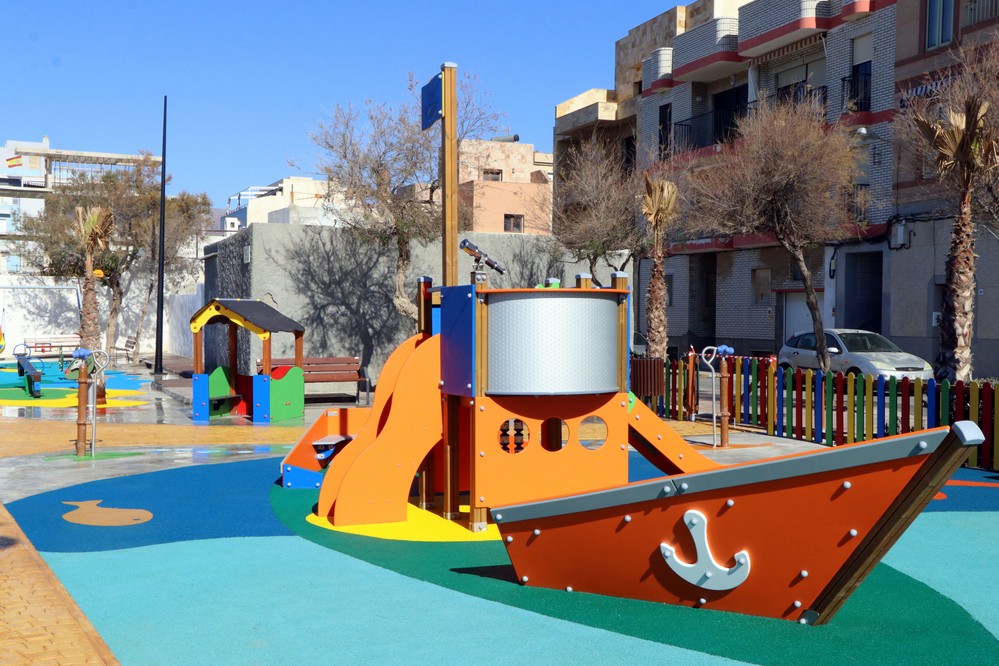 Vía libre a la contratación del suministro de juegos infantiles para parques y plazas de todo el municipio, que supondrá una inversión de 414.000 euros