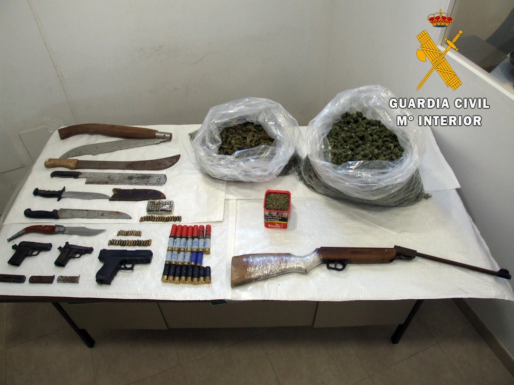 La Guardia Civil detiene a ocho personas por intento de homicidio y tenencia ilícita de armas en El Ejido
