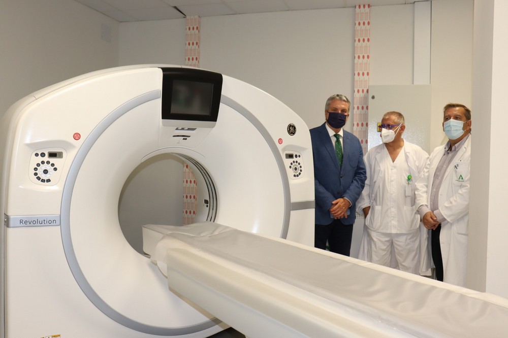 El Hospital de Poniente amplía y mejora su equipamiento en el Área de Radiodiagnóstico