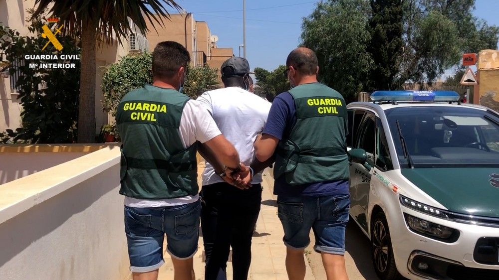 La Guardia Civil detiene al autor del homicidio cometido el pasado junio en Roquetas de Mar