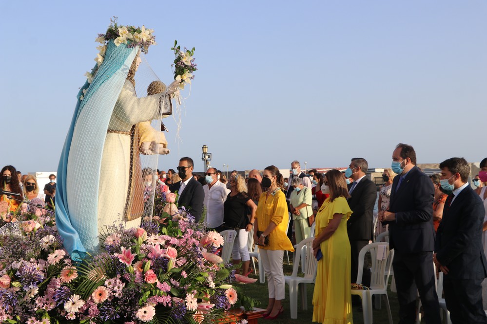 Almerimar celebra la tradicional misa en honor a la Patrona de la gente del Mar, la Virgen del Carmen