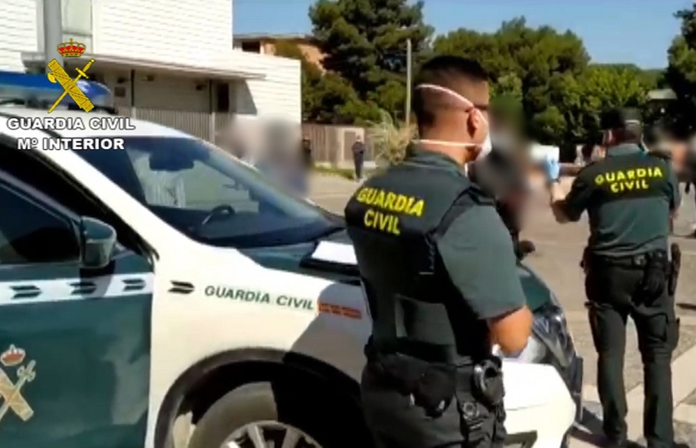 La Guardia Civil detiene a dos personas como autoras de un delito de tráfico de drogas en Balerma