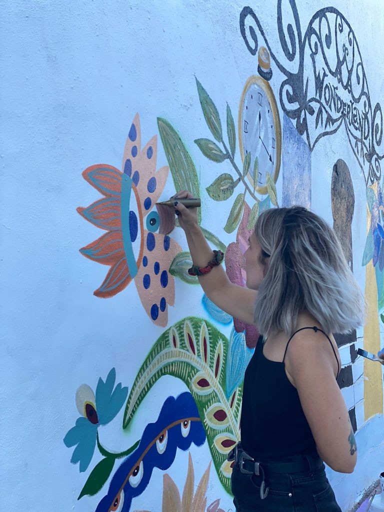Velas, candiles y grafitis de cuentos para acompañar la visión de las perseidas en la Villa de Vícar