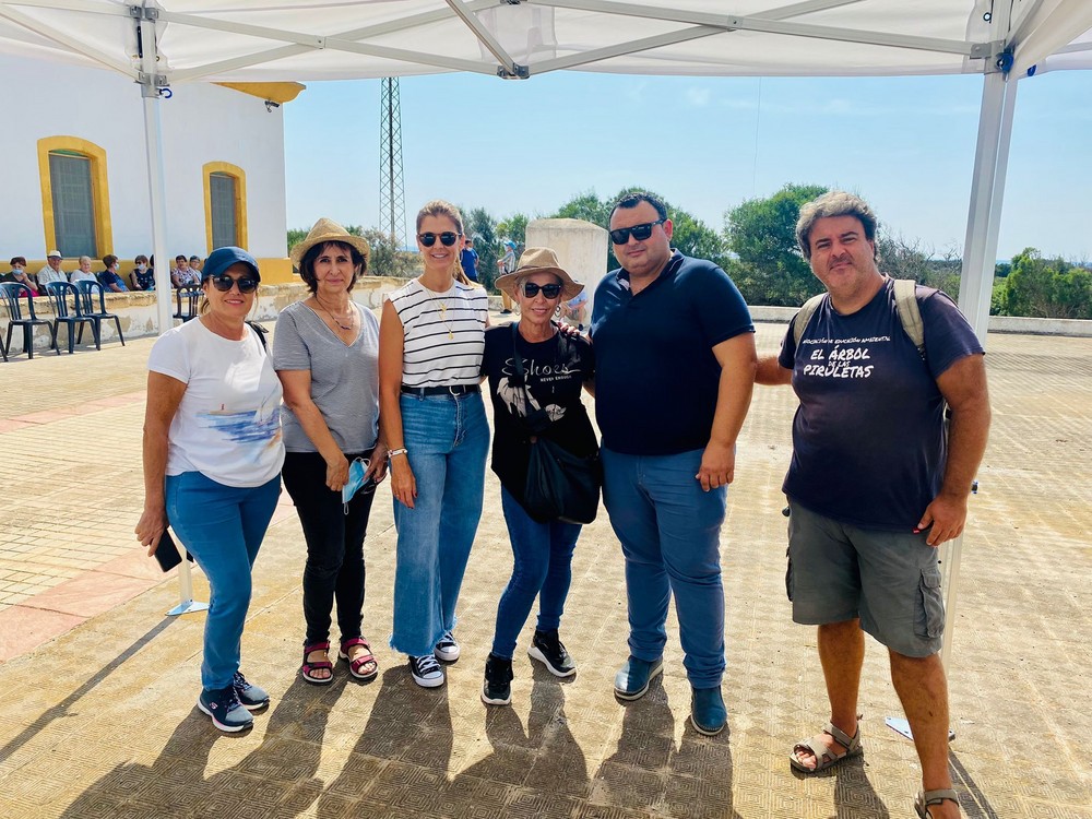 El Ejido celebra el Día Internacional del Mayor con una ruta guiada por el Paraje de Punta Entinas y un desayuno saludable