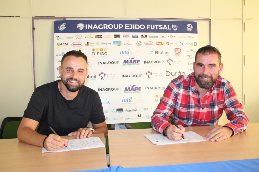 El Ejido Futsal presenta a su nuevo entrenador, José Fernández