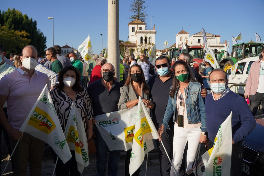 El Ayuntamiento de El Ejido muestra su apoyo a la manifestación contra la PAC en Sevilla