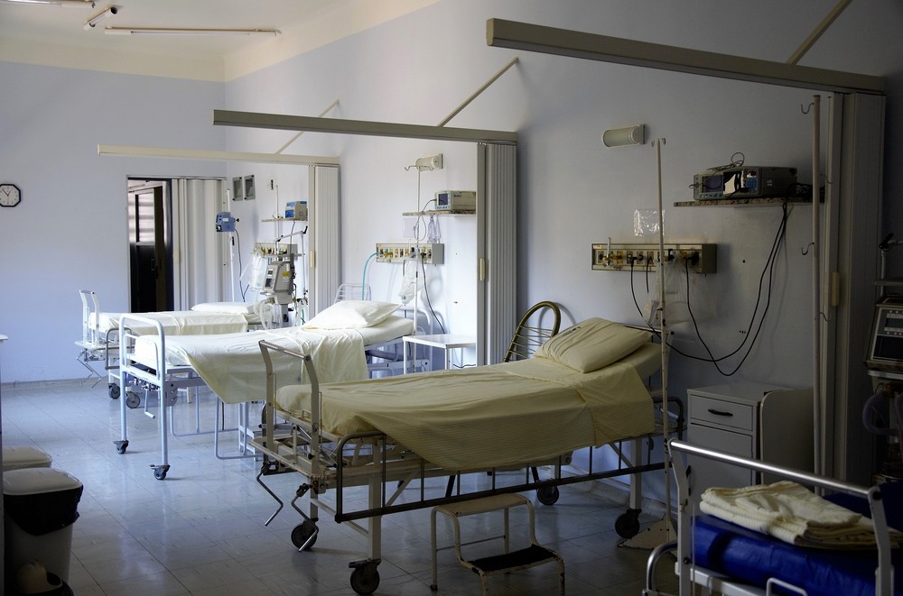 Más de la mitad de los hospitalizados por COVID-19 en Almería está en la UCI