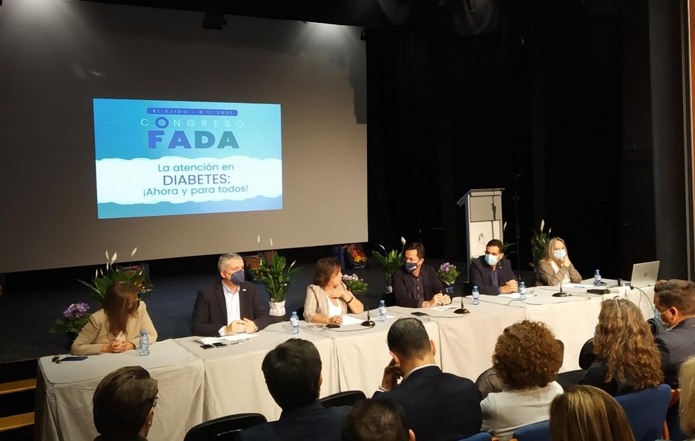 Pacientes de toda Andalucía analizan la ‘Atención en Diabetes’ en el VI Congreso FADA en El Ejido