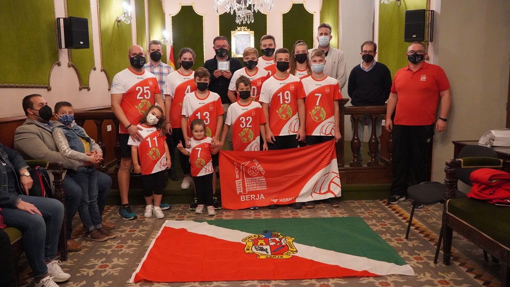 El Club Voleibol de Berja presenta su nueva equipación