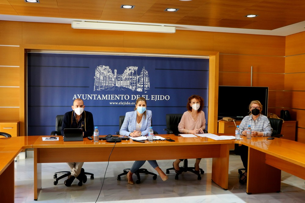 La Comisión Intersectorial de la Empleabilidad en Zonas de Actuación de ERACIS se reúne para continuar impulsando acciones dirigidas a mejorar la formación y la inserción laboral en el municipio