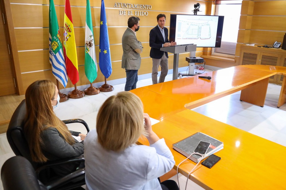 El Ejido invierte 4.8 millones de euros en un ‘Gran Parque de Las Familias’ que se convertirá en un punto de encuentro social, lúdico y deportivo
