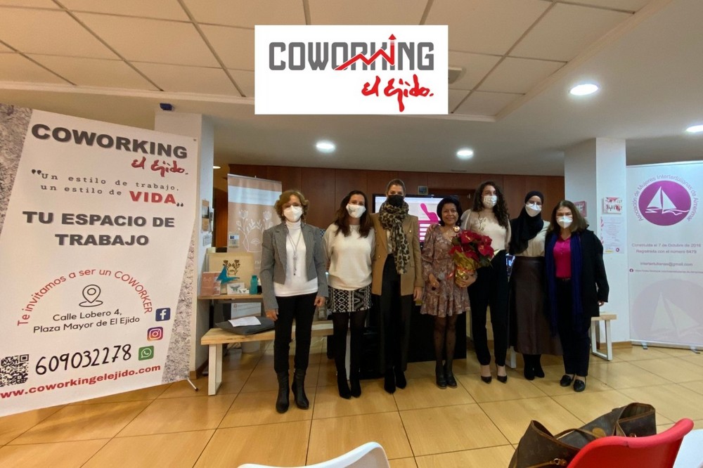 La Asociación de Intertertulianas de Almerimar crea un ‘Círculo de Mujeres Empoderadas’