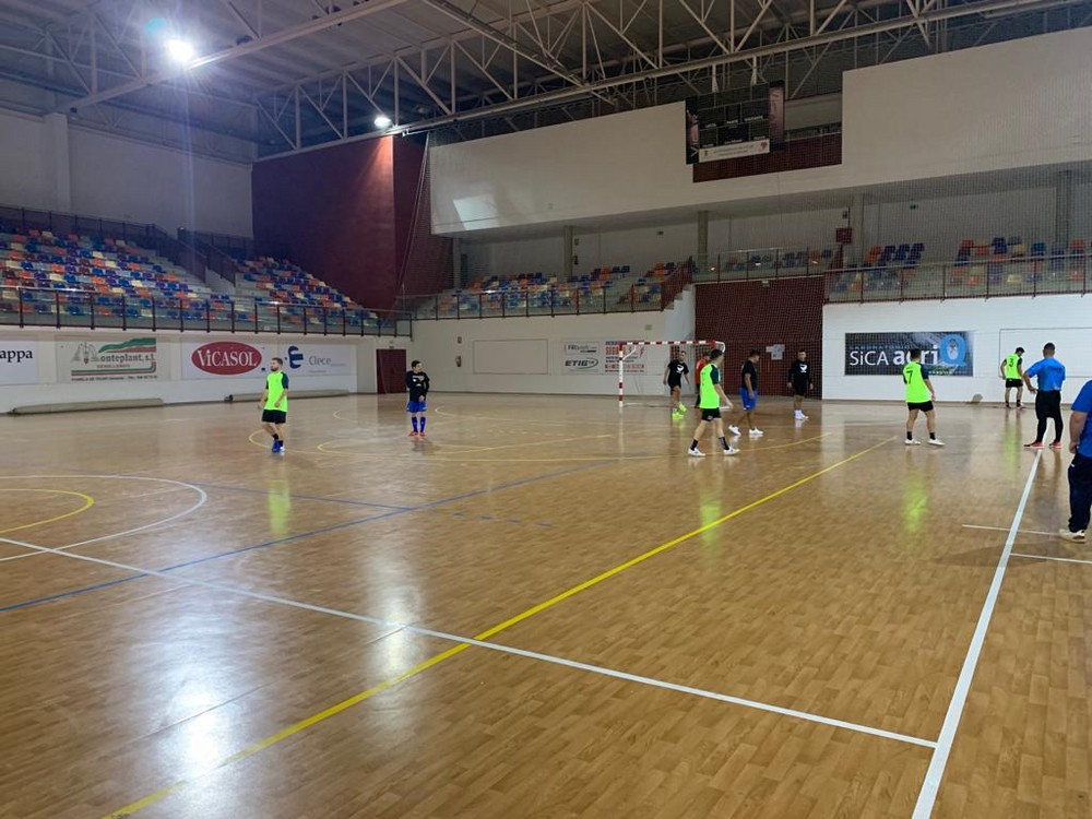 La XXXV Liga Local de Fútbol Sala de Vícar se reanuda el próximo lunes tras el paréntesis navideño