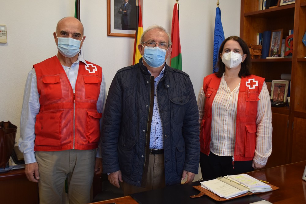 El Ayuntamiento de Vícar continua con su permanente disposición a colaborar con Cruz Roja de cara a 2022