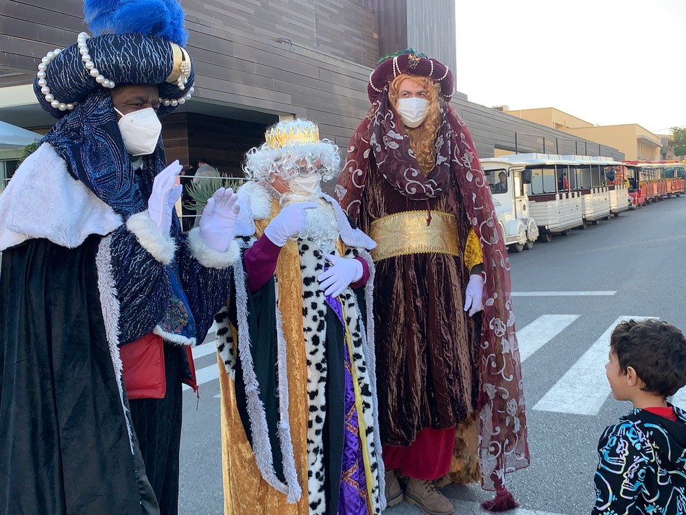 Vícar celebra en familia y con responsabilidad la llegada de los Reyes Magos