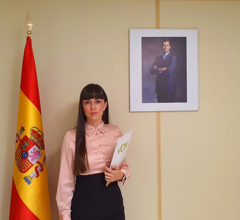 Beatriz Sánchez (VOX) afirma que “este gobierno PP-PSOE le está saliendo muy caro a los ejidenses y lo peor está por llegar”