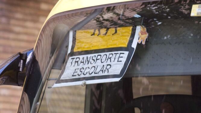 El Ayuntamiento de Vícar se adhiere a la campaña de inspección y control de transporte escolar de la DGT