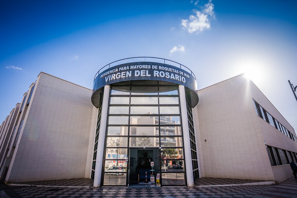 El pleno del Ayuntamiento de Roquetas de Mar aprueba el proyecto de reforma y ampliación de la residencia Virgen del Rosario