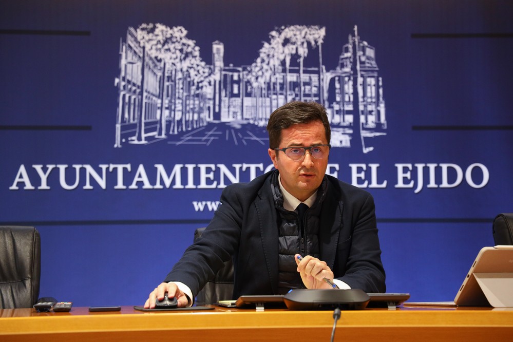 El Pleno aprueba por unanimidad la financiación del ‘Gran Parque de Las Familias’ de El Ejido