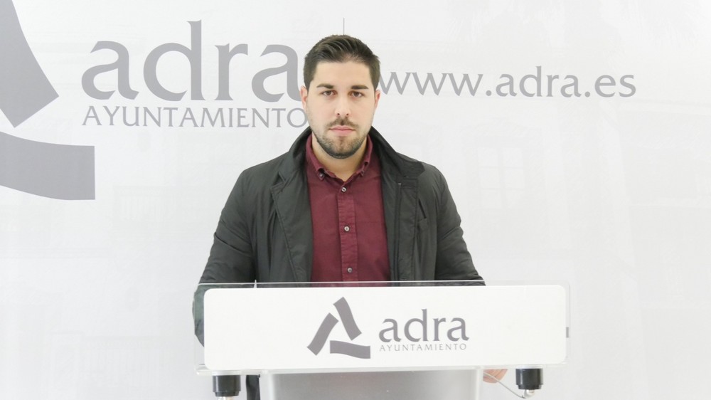 Antonio Sánchez reclama al PSOE de Adra que rectifique su “falsas afirmaciones” sobre los cursos de Aula Mentor
