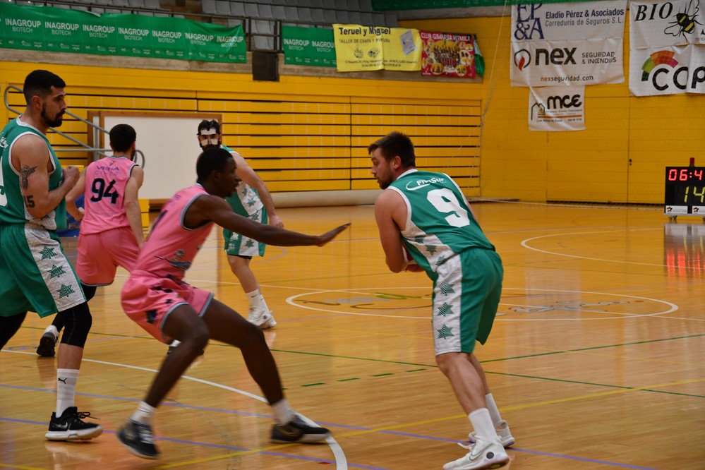 Pimientos Syngenta gana en Baeza (65-80) y acecha el segundo puesto esta jornada