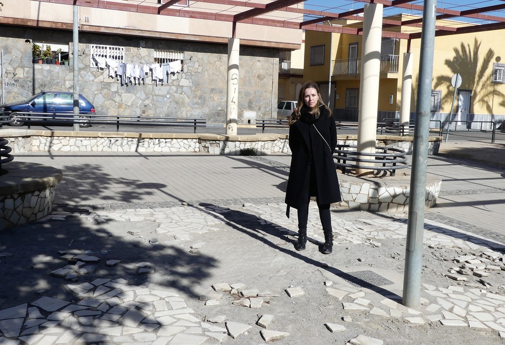 Cs lleva más de un año denunciando el abandono de la Plaza de la Luz de El Ejido