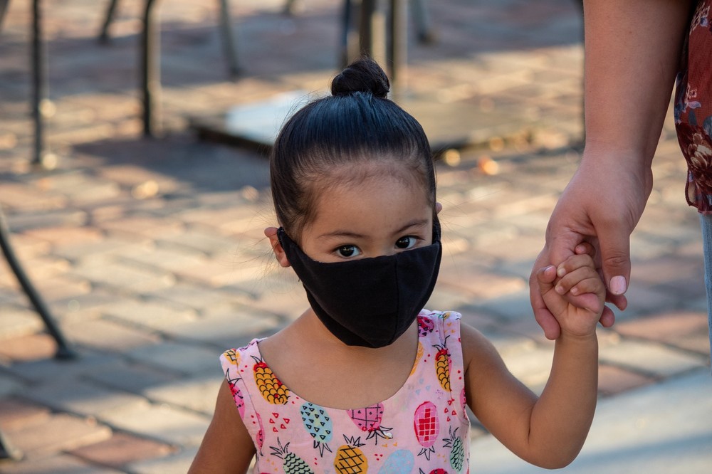 El uso de la mascarilla no será obligatorio como norma general en Andalucía en espacios al aire libre de los centros educativos