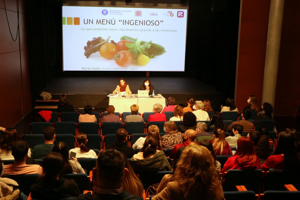 Servicios Sociales promueve una campaña para visualizar la importante contribución de la mujer a la ciencia