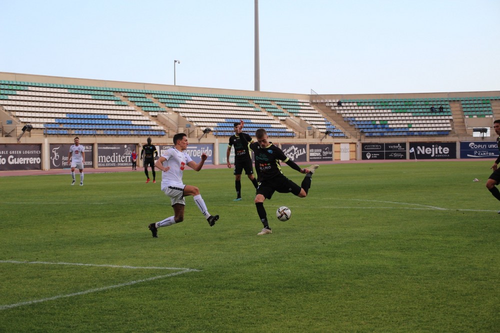 Tres puntos de oro para el Polideportivo El Ejido al vencer al Puertollano por 2-0