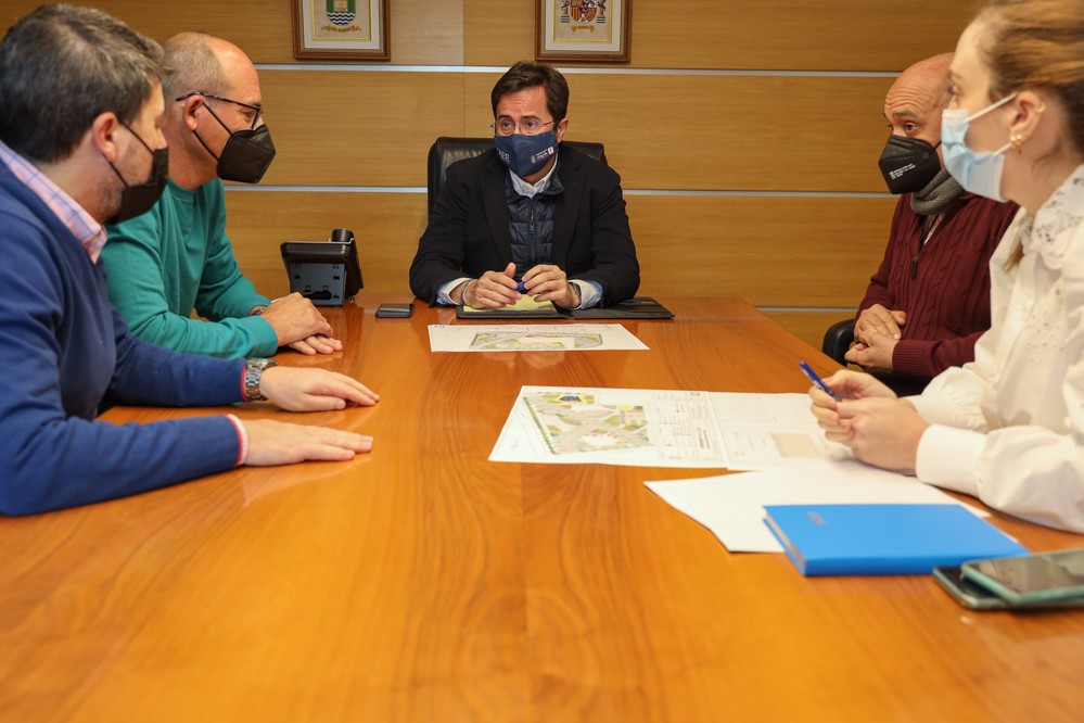 Más de 750.000 euros para los proyectos de finalización de los parques municipales de Santa María del Águila y Las Norias