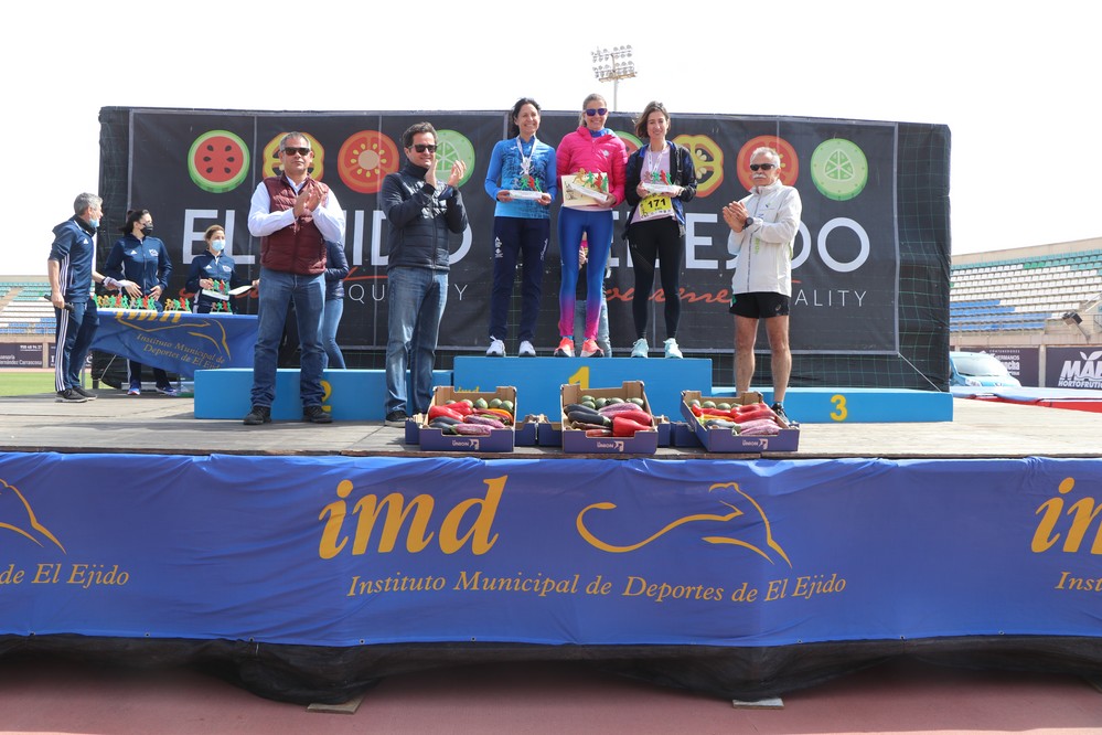 Jonnathan Aguilera Bonilla y Jo-Anne Barfoot ganan la  XV Media Maratón ‘Ciudad de las Hortalizas’ en la que participan 800 runners