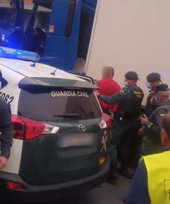 El libertad el camionero que se lanzó temerariamente contra un piquete en La Redonda