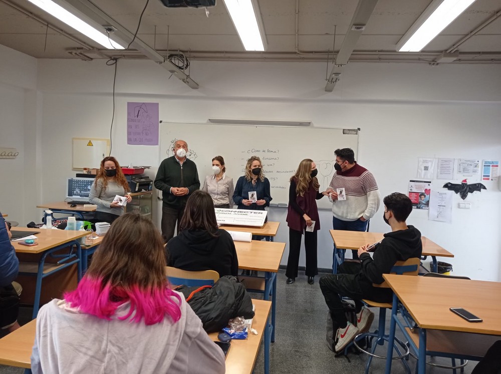 El IAJ destierra mitos sobre sexualidad y conciencia a estudiantes ejidenses para prevenir las ITS