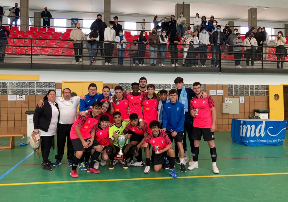 El Poli Ejido juvenil se hace con la corona de campeón de Almería, ganando al CF Balerma 2015 ‘a pico y mazo’