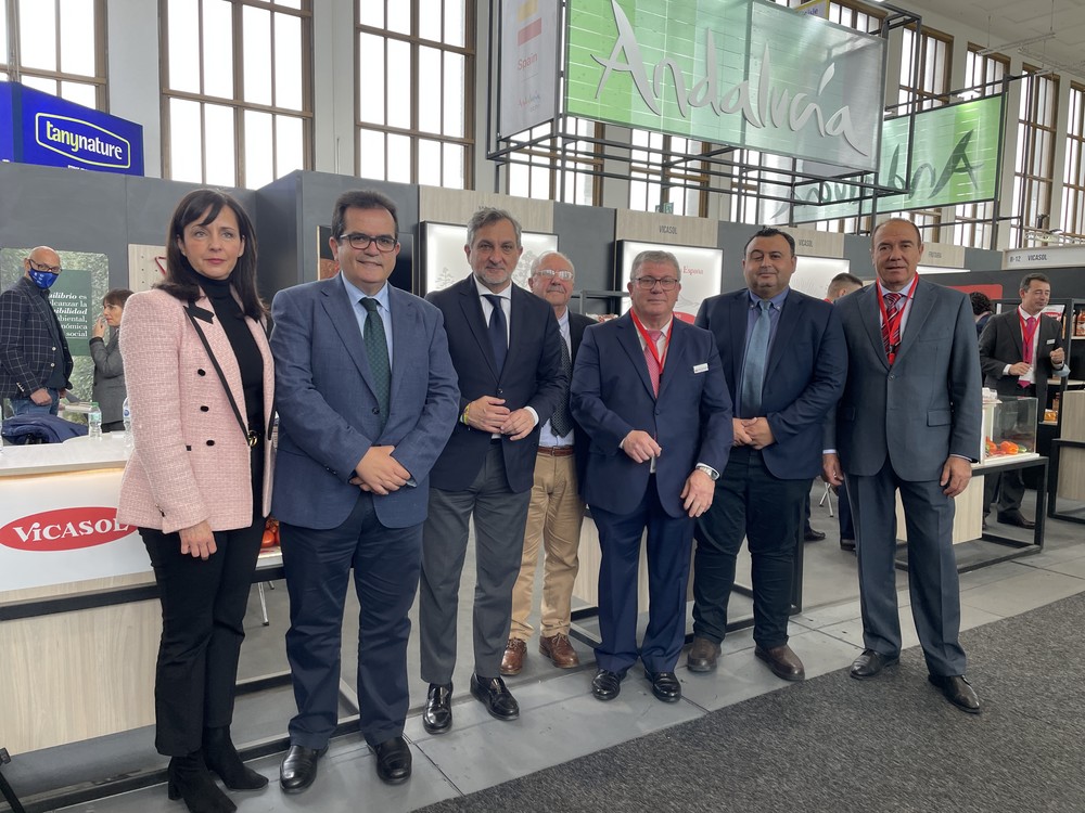 El Ayuntamiento acompaña y respalda a las empresas hortofrutícolas de El Ejido en la Feria Internacional Fruit Logística