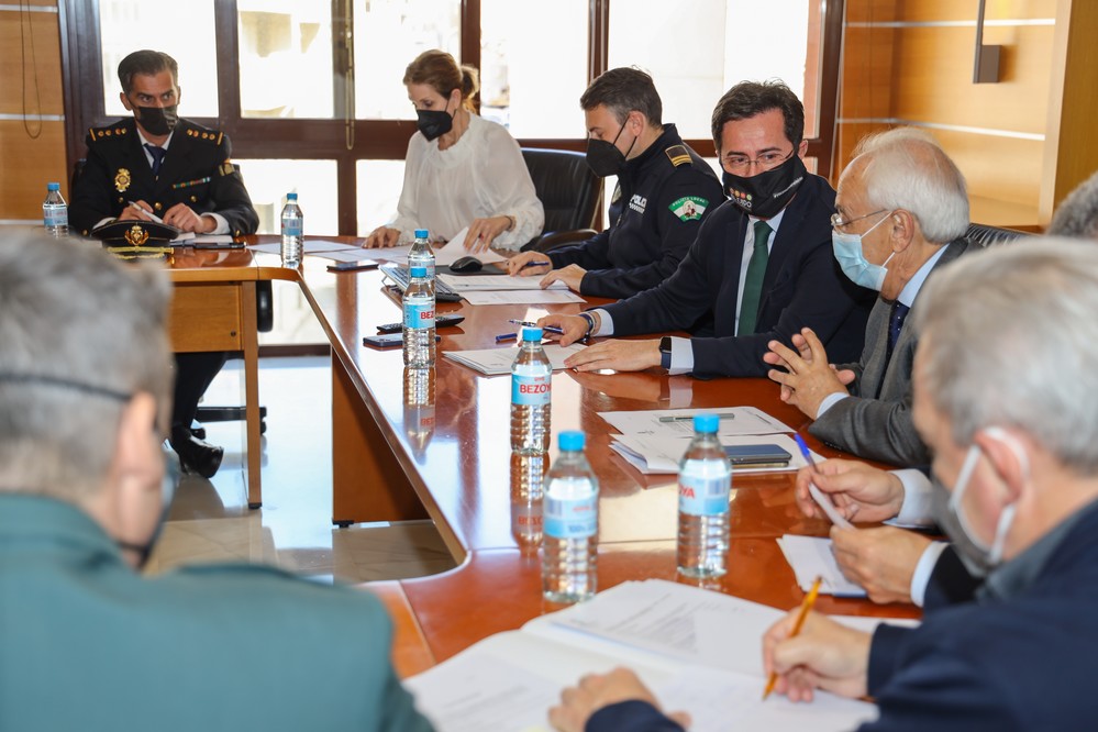 El nuevo Grupo Operativo de Apoyo y Prevención de Policía Local, la Unidad de Caballería de Policía Nacional y un dron de vigilancia se suman al dispositivo de seguridad de San Marcos