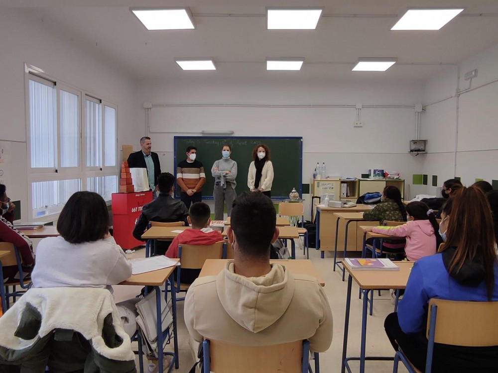 Servicios Sociales imparte talleres de apoyo educativo y refuerzo escolar en Matagorda