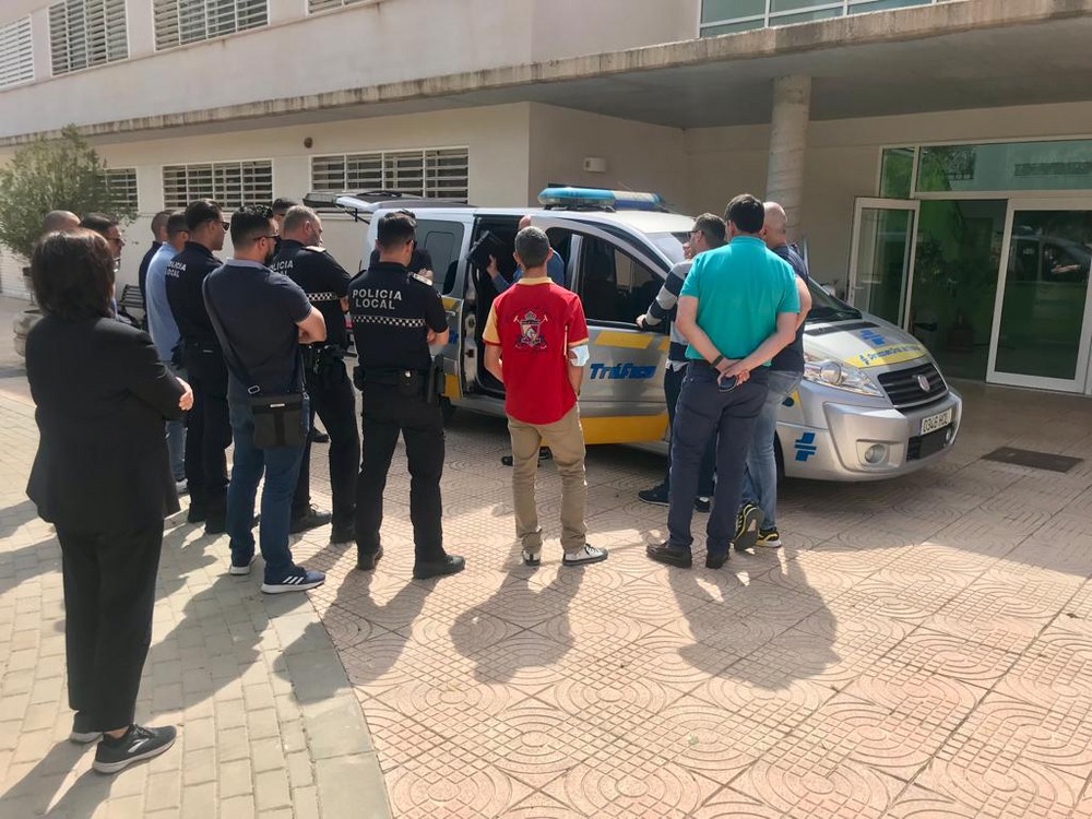 Una veintena de policías locales de siete municipios almerienses se forman en Vícar para el manejo del radar móvil