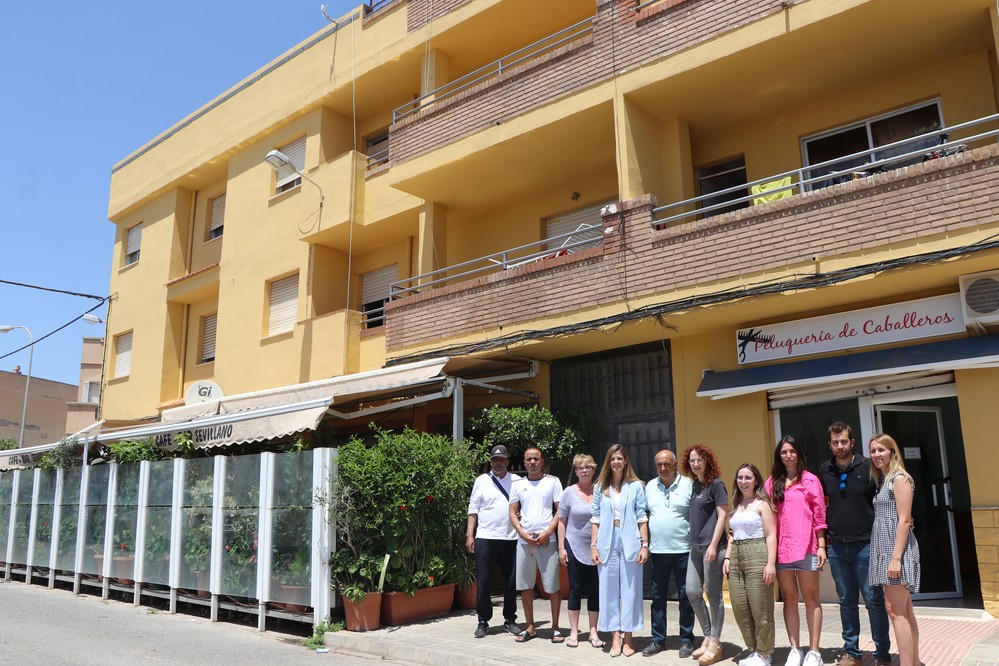 El programa municipal ‘Cuidando El Ejido’ muestra unos resultados muy positivos en la mejora de la imagen en fachadas y viviendas