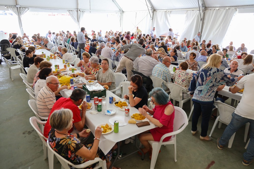 Más de 1.000 mayores de El Ejido se reúnen en el Encuentro Gastronómico de Asociaciones de la Tercera Edad