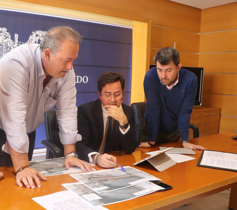 La Junta de Gobierno aprueba la ejecución del proyecto de remodelación de la Plaza Carabela en Almerimar