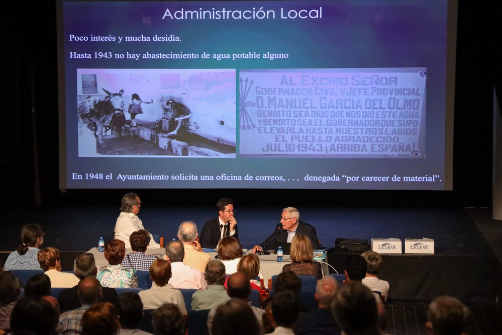 El Auditorio de El Ejido acoge la presentación del del último libro de José Luis Callejón