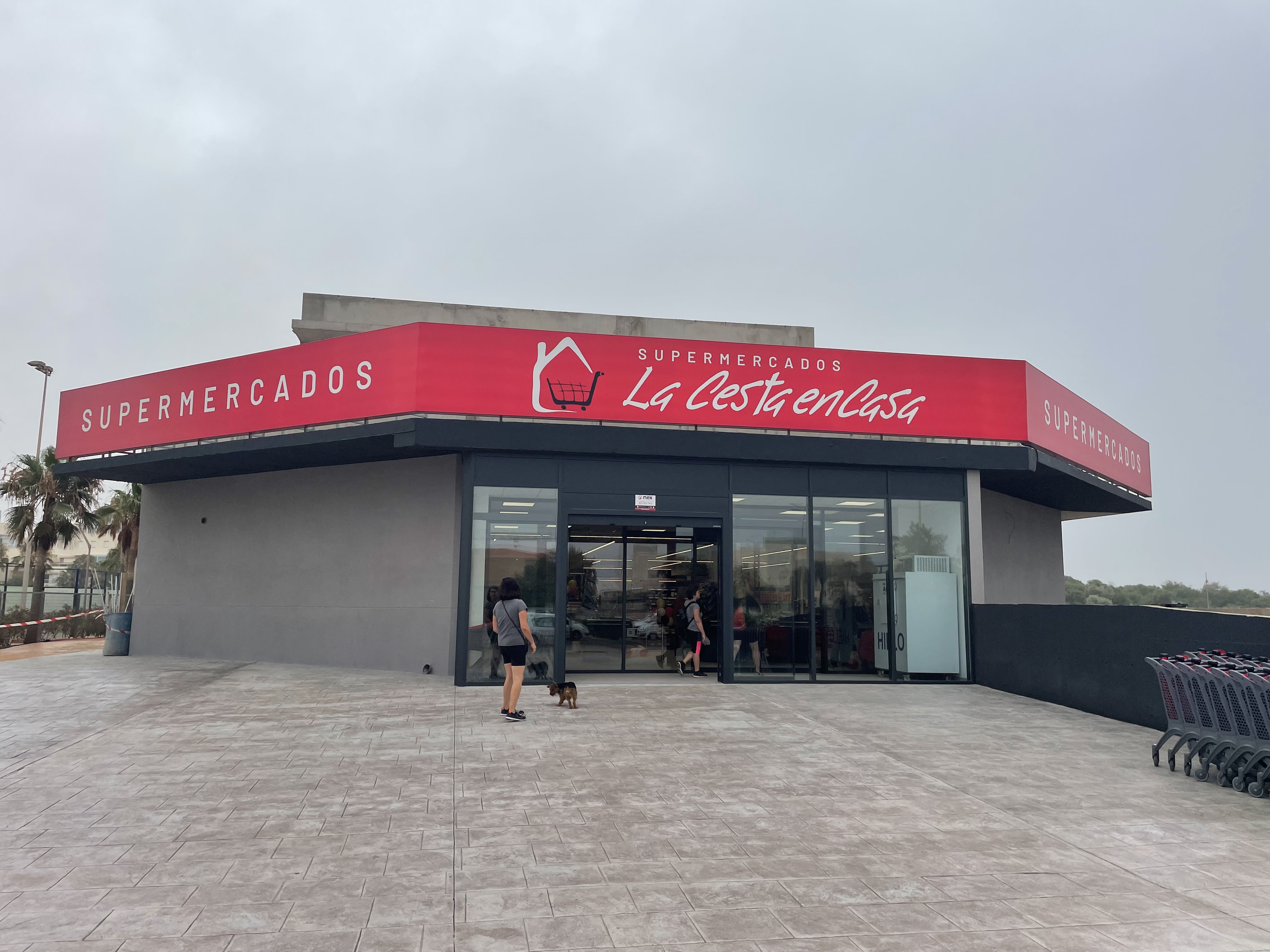 Abre sus puertas el primer supermercado en Almerimar para la zona del Lago Victoria