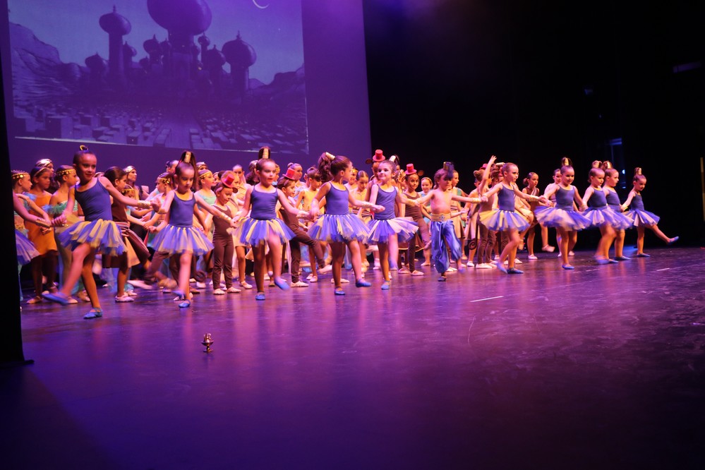 El Teatro Auditorio acoge el I Festival de Danza de la escuela ‘Alejandra Foruria’ a beneficio de ‘Down El Ejido’